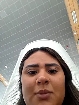 Snapshot of sexy-latin10 chatting on November 16, 2025, 2:22 pm sexy-latin10 online show from November 16, 2025, 2:22 pm