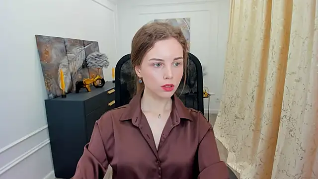 Snapshot of MileyWings chatting on May 29, 2026, 11:16 am MileyWings online show from May 29, 2026, 11:16 am