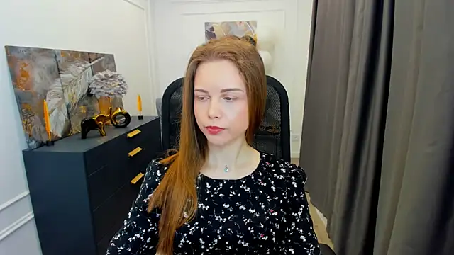 Snapshot of MileyWings chatting on May 10, 2026, 11:25 am MileyWings online show from May 10, 2026, 11:25 am