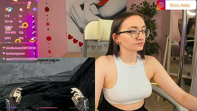 Snapshot of ShiroHeby chatting on March 4, 2025, 6:18 pm ShiroHeby online show from March 4, 2025, 6:18 pm