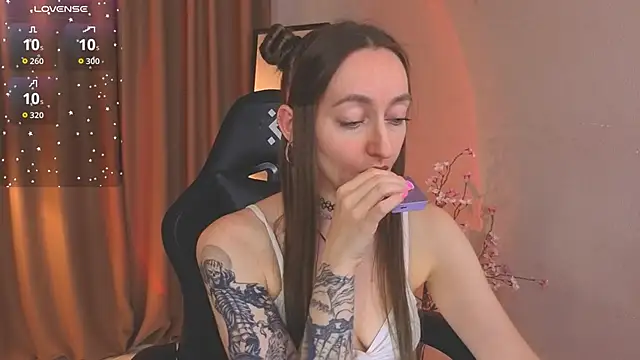 ShiroHeby online show from March 3, 2026, 12:12 pm