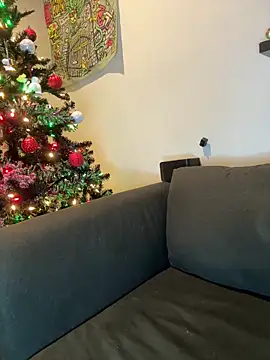 ThicBunz online show from November 23, 2025, 4:11 am