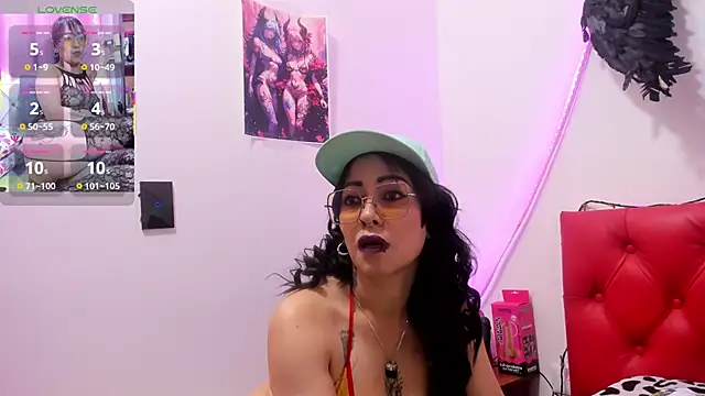 staacy37 online show from September 10, 2025, 7:13 pm