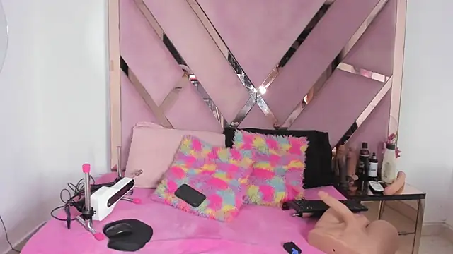 Freyaht online show from September 30, 2025, 5:02 am