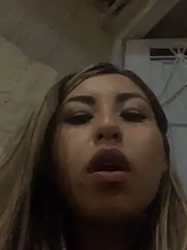 Snapshot of Khalyk_G chatting on December 7, 2024, 4:37 am Khalyk G online show from December 7, 2024, 4:37 am