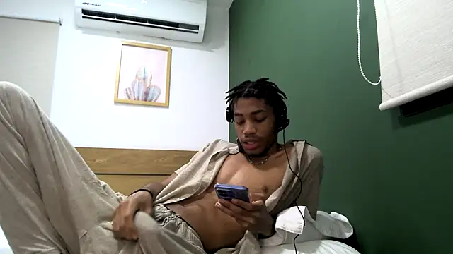 Skinnyblackman online show from February 12, 2026, 2:11 am