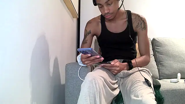 Skinnyblackman online show from March 25, 2026, 4:12 am