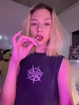  urbestie  online show from June 24, 2026, 10:29 pm