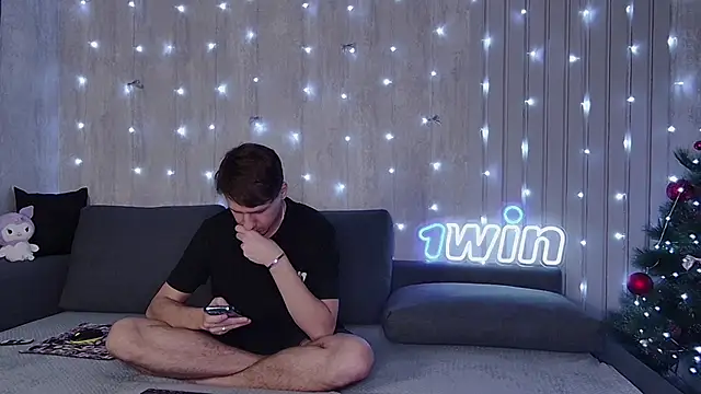 wineandboobss online show from December 28, 2024, 3:48 pm