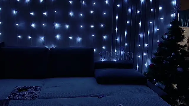 wineandboobss online show from December 25, 2024, 6:19 pm