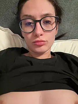 Snapshot of MiaJeanns chatting on March 17, 2025, 9:13 pm MiaJeanns online show from March 17, 2025, 9:13 pm