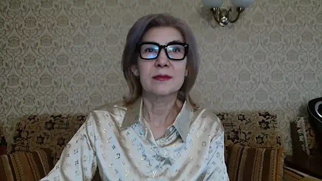 Snapshot of Elegant00Lady chatting on September 30, 2025, 12:00 pm Elegant00Lady online show from September 30, 2025, 12:00 pm