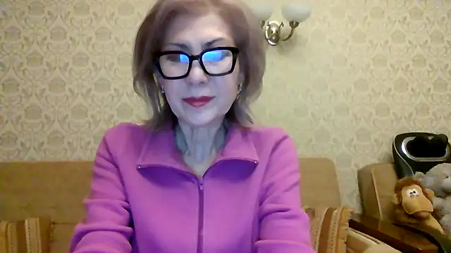 Snapshot of Elegant00Lady chatting on May 17, 2026, 5:24 pm Elegant00Lady online show from May 17, 2026, 5:24 pm