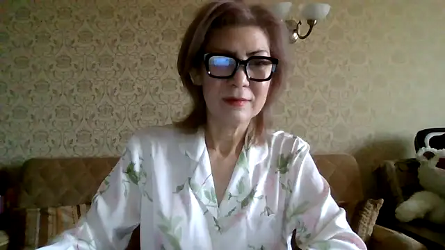 Snapshot of Elegant00Lady chatting on December 16, 2025, 4:17 am Elegant00Lady online show from December 16, 2025, 4:17 am