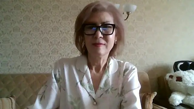 Snapshot of Elegant00Lady chatting on May 26, 2026, 4:43 am Elegant00Lady online show from May 26, 2026, 4:43 am
