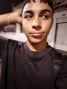 Seductivo jr online show from April 13, 2026, 5:22 am