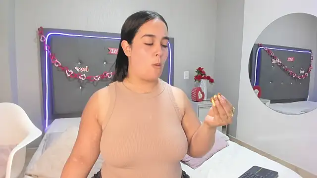 emma lye online show from April 7, 2026, 8:10 pm