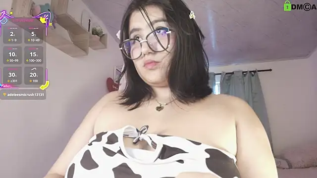 juli juliana online show from November 10, 2025, 1:16 pm