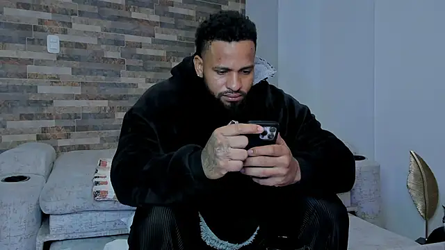 Snapshot of zaiin_diesel chatting on March 16, 2025, 10:11 am zaiin diesel online show from March 16, 2025, 10:11 am