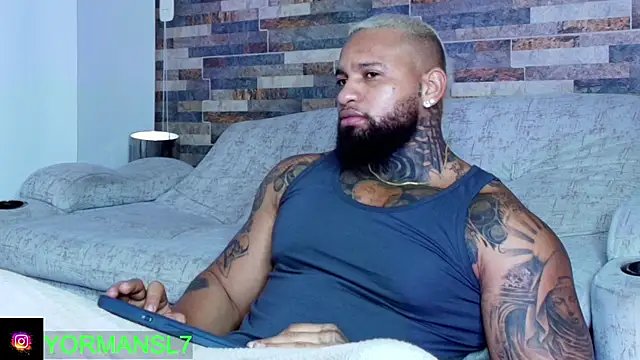 Snapshot of zaiin_diesel chatting on October 17, 2025, 11:01 am zaiin diesel online show from October 17, 2025, 11:01 am