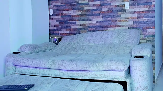 Snapshot of zaiin_diesel chatting on September 16, 2025, 10:05 am zaiin diesel online show from September 16, 2025, 10:05 am