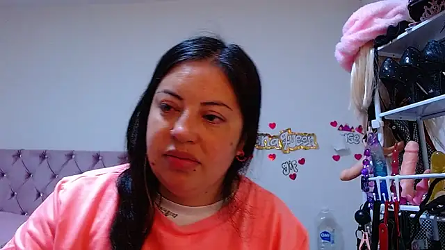 lanaqueen699 online show from March 31, 2026, 12:18 pm