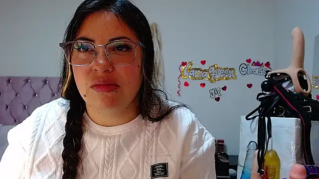 Snapshot of lanaqueen699 chatting on September 30, 2025, 12:44 pm lanaqueen699 online show from September 30, 2025, 12:44 pm