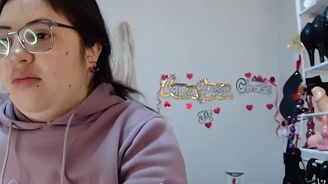 Snapshot of lanaqueen699 chatting on November 18, 2025, 12:19 pm lanaqueen699 online show from November 18, 2025, 12:19 pm