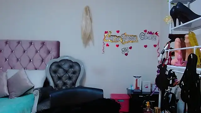 Snapshot of lanaqueen699 chatting on November 26, 2025, 12:16 pm lanaqueen699 online show from November 26, 2025, 12:16 pm