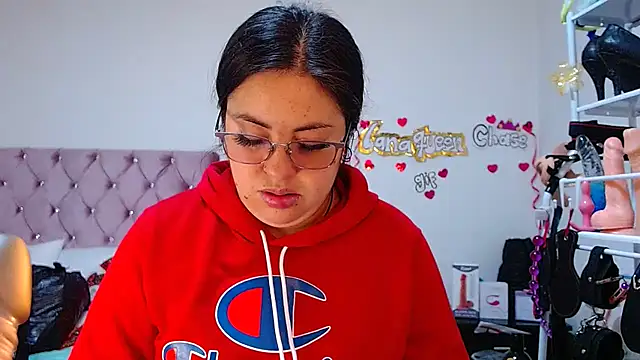 Snapshot of lanaqueen699 chatting on December 3, 2025, 12:26 pm lanaqueen699 online show from December 3, 2025, 12:26 pm