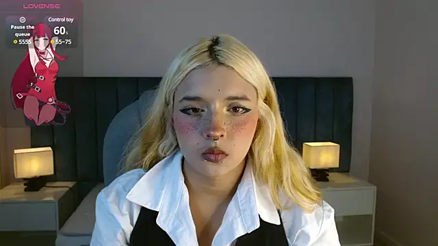 april bunnyy online show from March 15, 2025, 4:54 pm