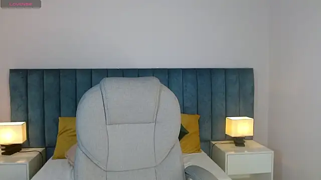 april bunnyy online show from March 13, 2025, 5:39 pm