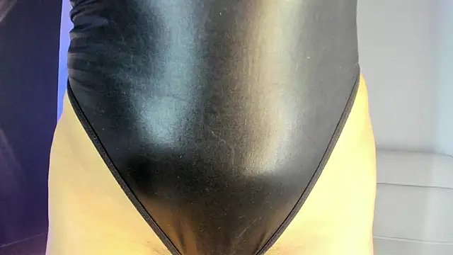 Larabrooks online show from March 16, 2026, 7:05 pm