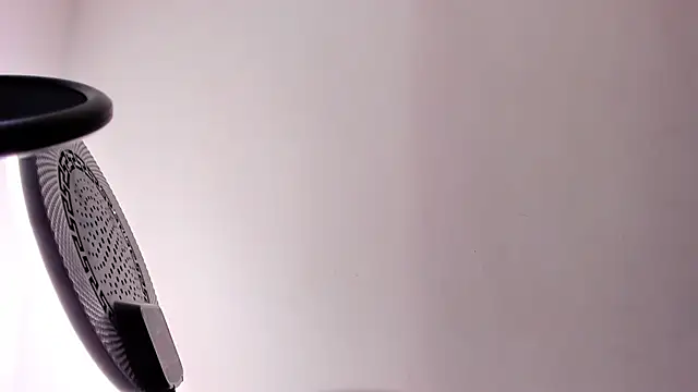 Melany Luv online show from October 1, 2025, 9:36 am