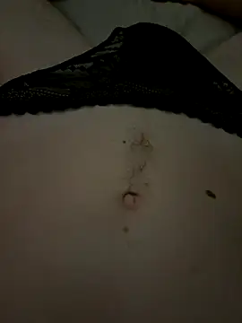 Snapshot of Nicky-98 chatting on December 18, 2025, 10:02 pm Nicky-98 online show from December 18, 2025, 10:02 pm