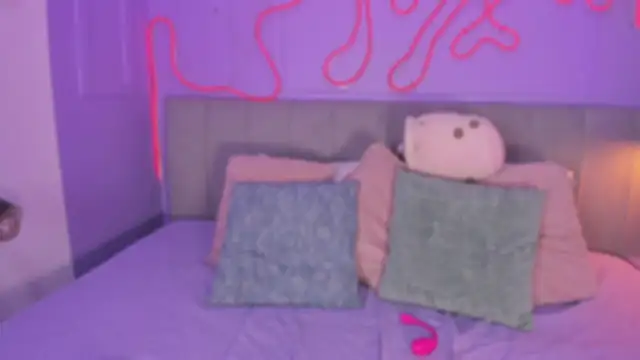 Mai higurashi online show from November 24, 2025, 7:25 pm