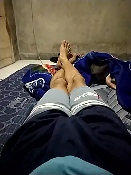 Snapshot of mamanyota chatting on April 12, 2026, 4:10 pm mamanyota online show from April 12, 2026, 4:10 pm