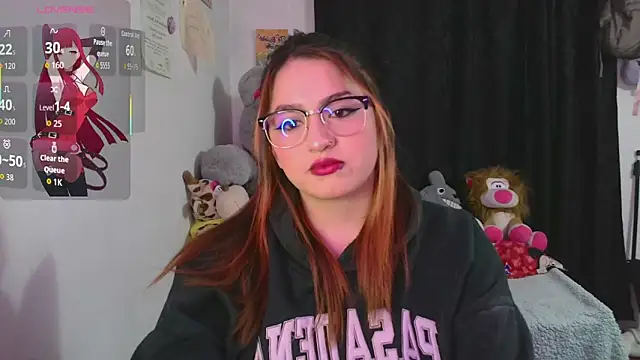 Snapshot of lucycherry__ chatting on September 17, 2025, 3:19 am lucycherry online show from September 17, 2025, 3:19 am