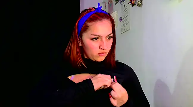 Snapshot of lucycherry__ chatting on February 5, 2025, 1:15 am lucycherry online show from February 5, 2025, 1:15 am