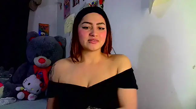 Snapshot of lucycherry__ chatting on March 10, 2025, 11:49 pm lucycherry online show from March 10, 2025, 11:49 pm