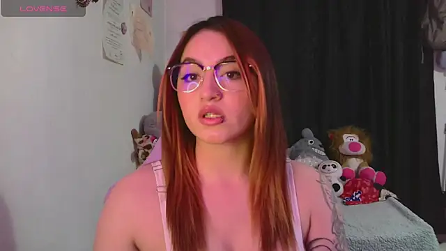 Snapshot of lucycherry__ chatting on September 16, 2025, 3:29 am lucycherry online show from September 16, 2025, 3:29 am