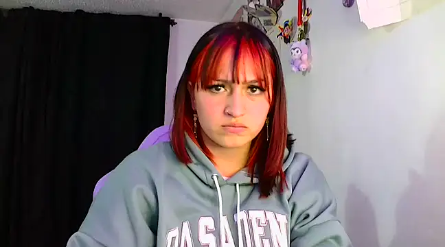 Snapshot of lucycherry__ chatting on January 25, 2025, 1:10 am lucycherry online show from January 25, 2025, 1:10 am