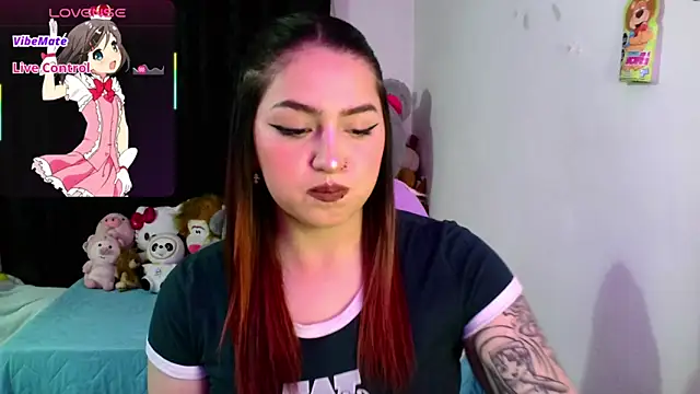 Snapshot of lucycherry__ chatting on February 13, 2026, 4:56 am lucycherry online show from February 13, 2026, 4:56 am