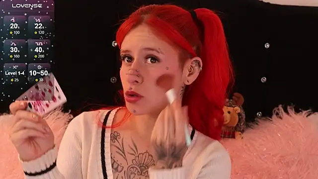 Snapshot of Daarlene chatting on February 18, 2025, 7:41 pm Daarlene online show from February 18, 2025, 7:41 pm