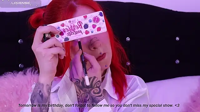 Snapshot of Daarlene chatting on February 6, 2025, 11:48 pm Daarlene online show from February 6, 2025, 11:48 pm