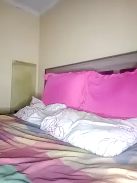 Snapshot of LONGDICK985M chatting on February 27, 2025, 4:32 pm LONGDICK985M online show from February 27, 2025, 4:32 pm