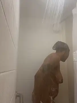 Snapshot of PrettyGal_Tingz chatting on February 7, 2025, 6:03 am PrettyGal Tingz online show from February 7, 2025, 6:03 am