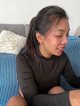 Snapshot of NaughtyMe chatting on December 27, 2024, 11:17 am NaughtyMe online show from December 27, 2024, 11:17 am