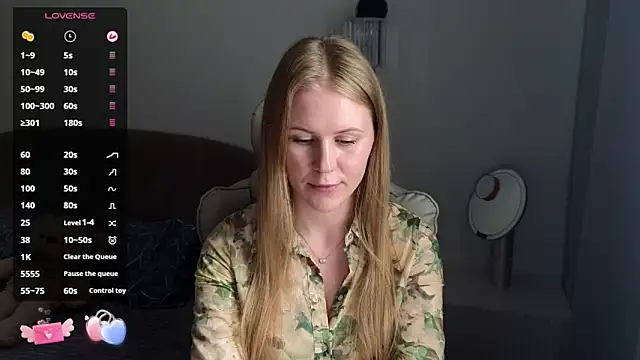 Snapshot of IsabelAllen chatting on June 11, 2026, 12:24 pm IsabelAllen online show from June 11, 2026, 12:24 pm