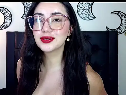 Snapshot of EvoletFMK chatting on December 18, 2025, 5:39 pm EvoletFMK online show from December 18, 2025, 5:39 pm